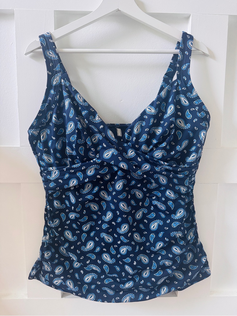 Lands' End Navy and White Swim Tankini Top with Paisley Accents - 14D - Picture 2 of 13